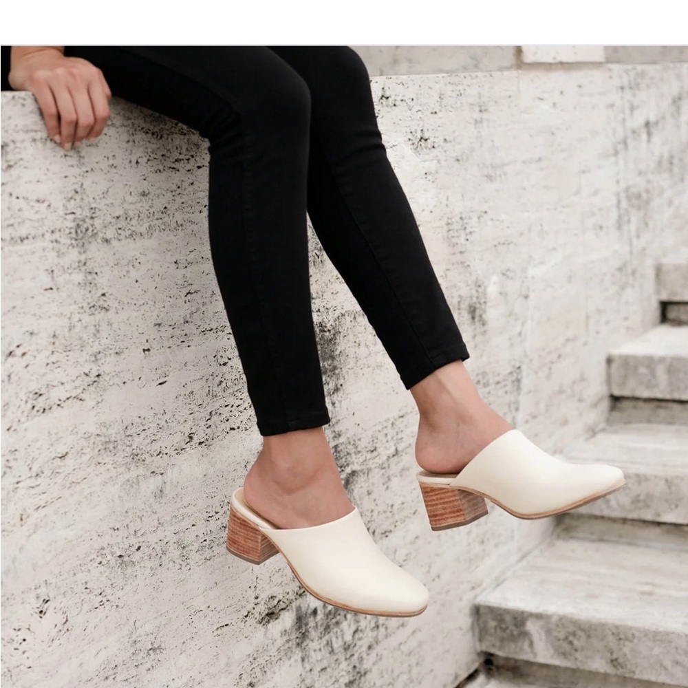 Nisolo All Day Heeled Mule